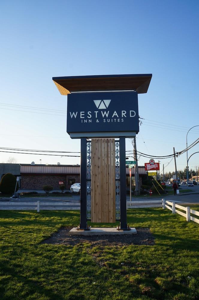 لانغلي Westward Inn & Suites المظهر الخارجي الصورة