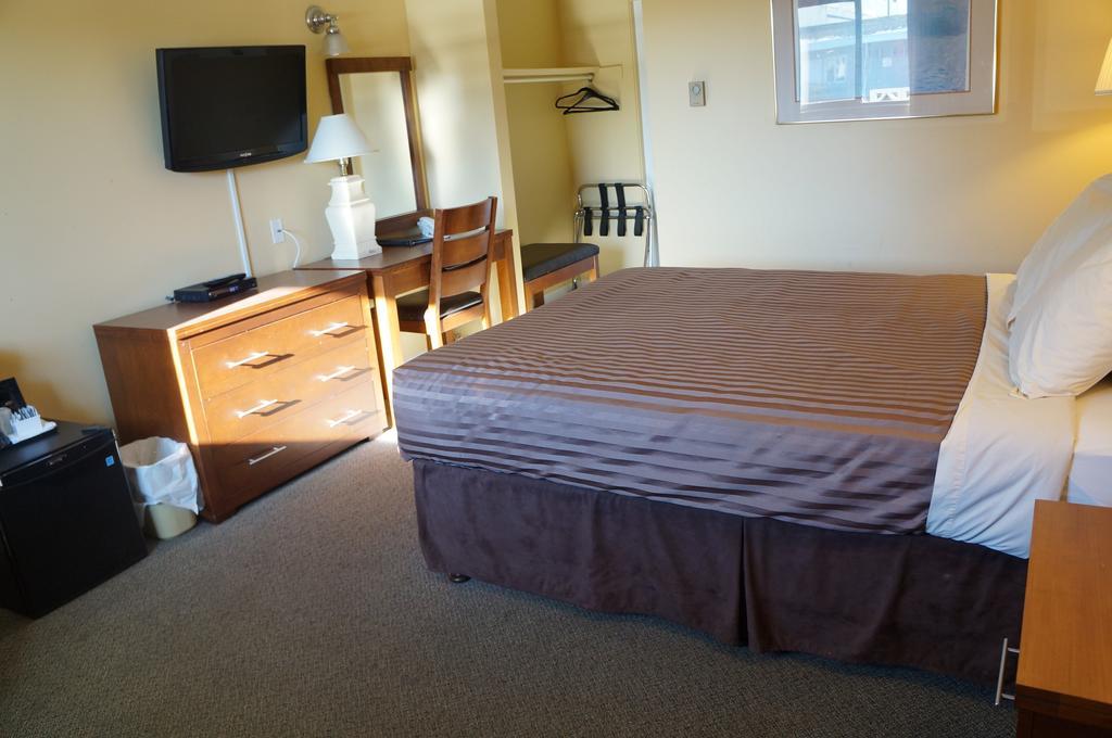 لانغلي Westward Inn & Suites المظهر الخارجي الصورة