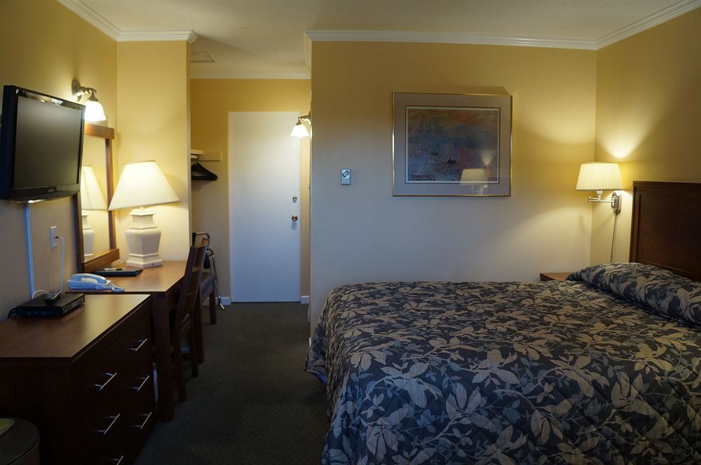 لانغلي Westward Inn & Suites المظهر الخارجي الصورة