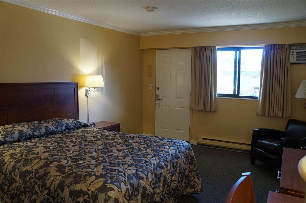 لانغلي Westward Inn & Suites المظهر الخارجي الصورة