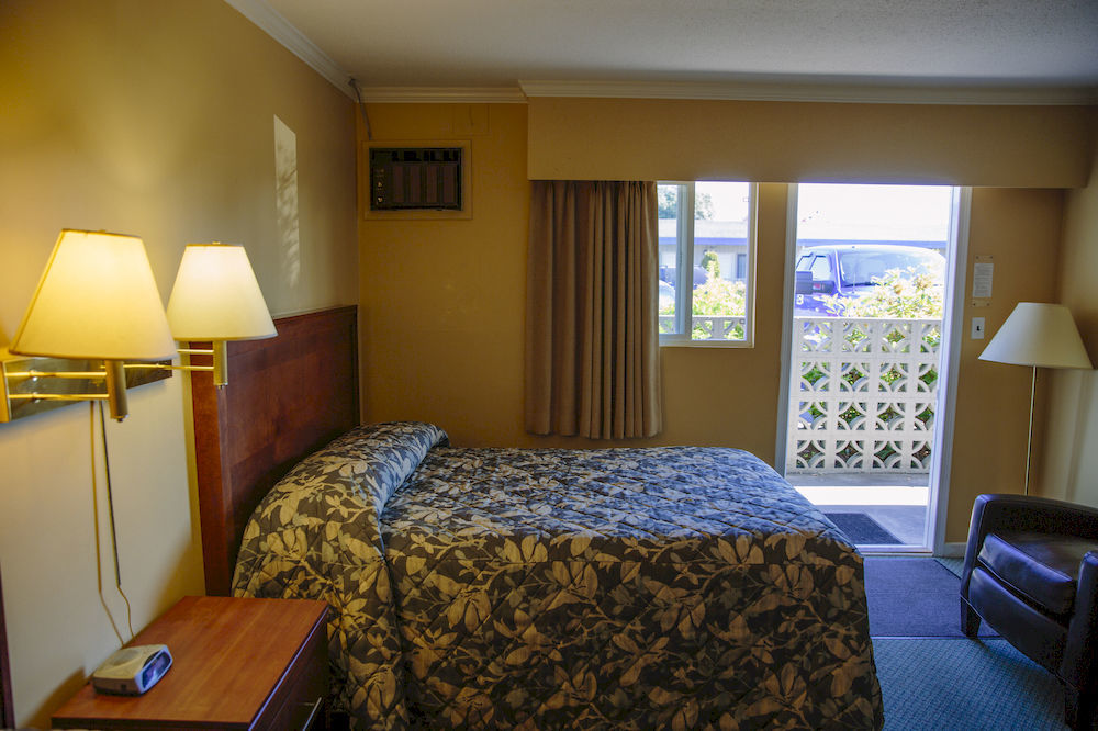لانغلي Westward Inn & Suites المظهر الخارجي الصورة