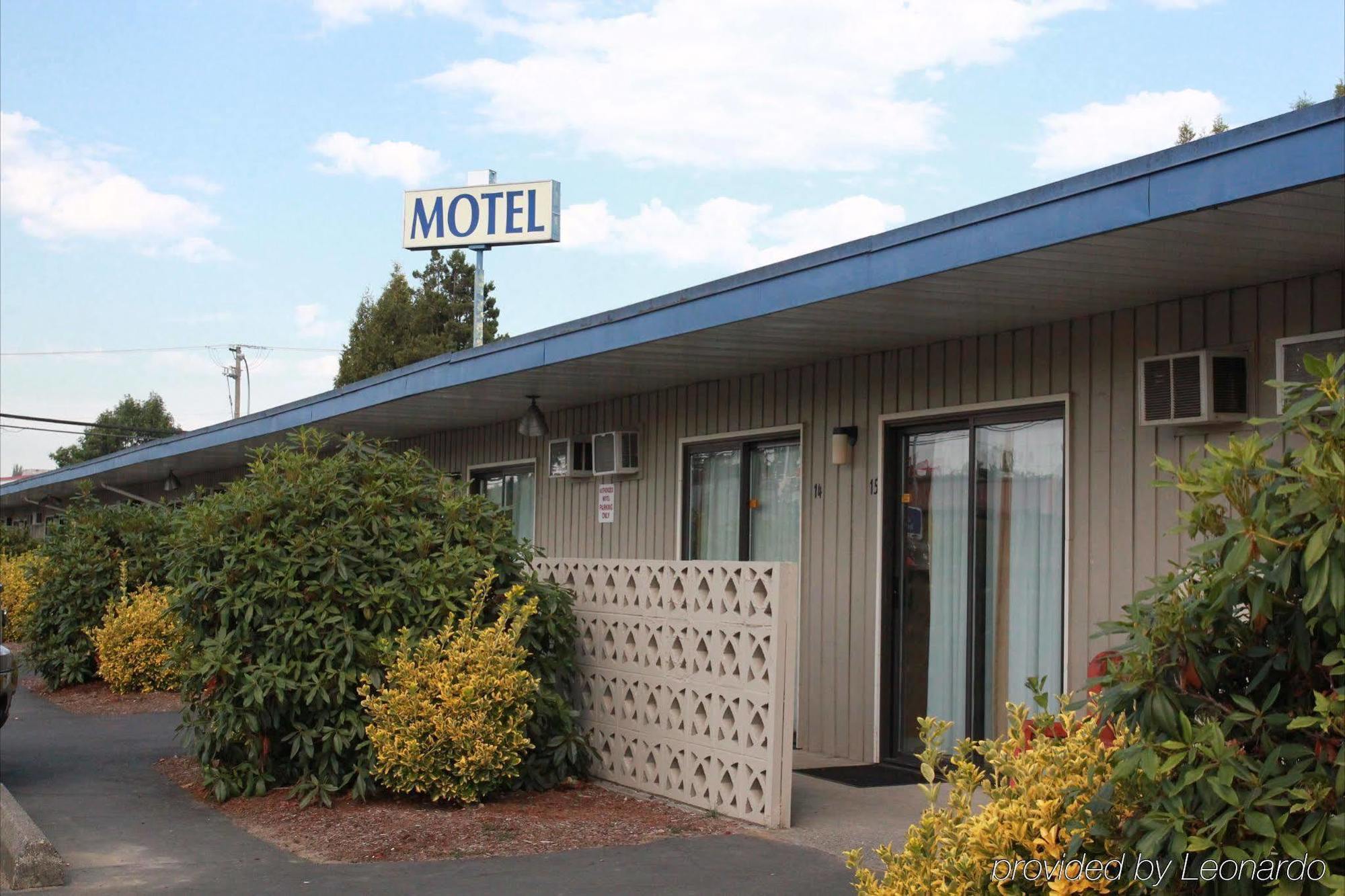 لانغلي Westward Inn & Suites المظهر الخارجي الصورة