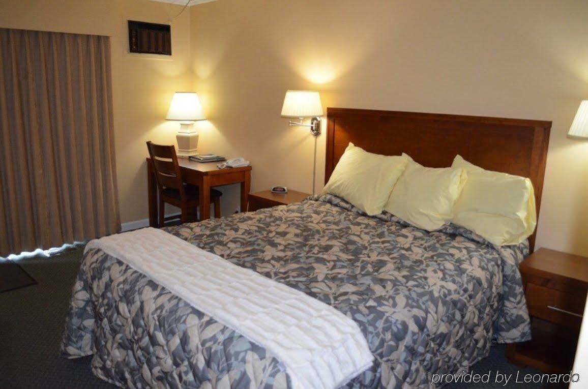 لانغلي Westward Inn & Suites المظهر الخارجي الصورة