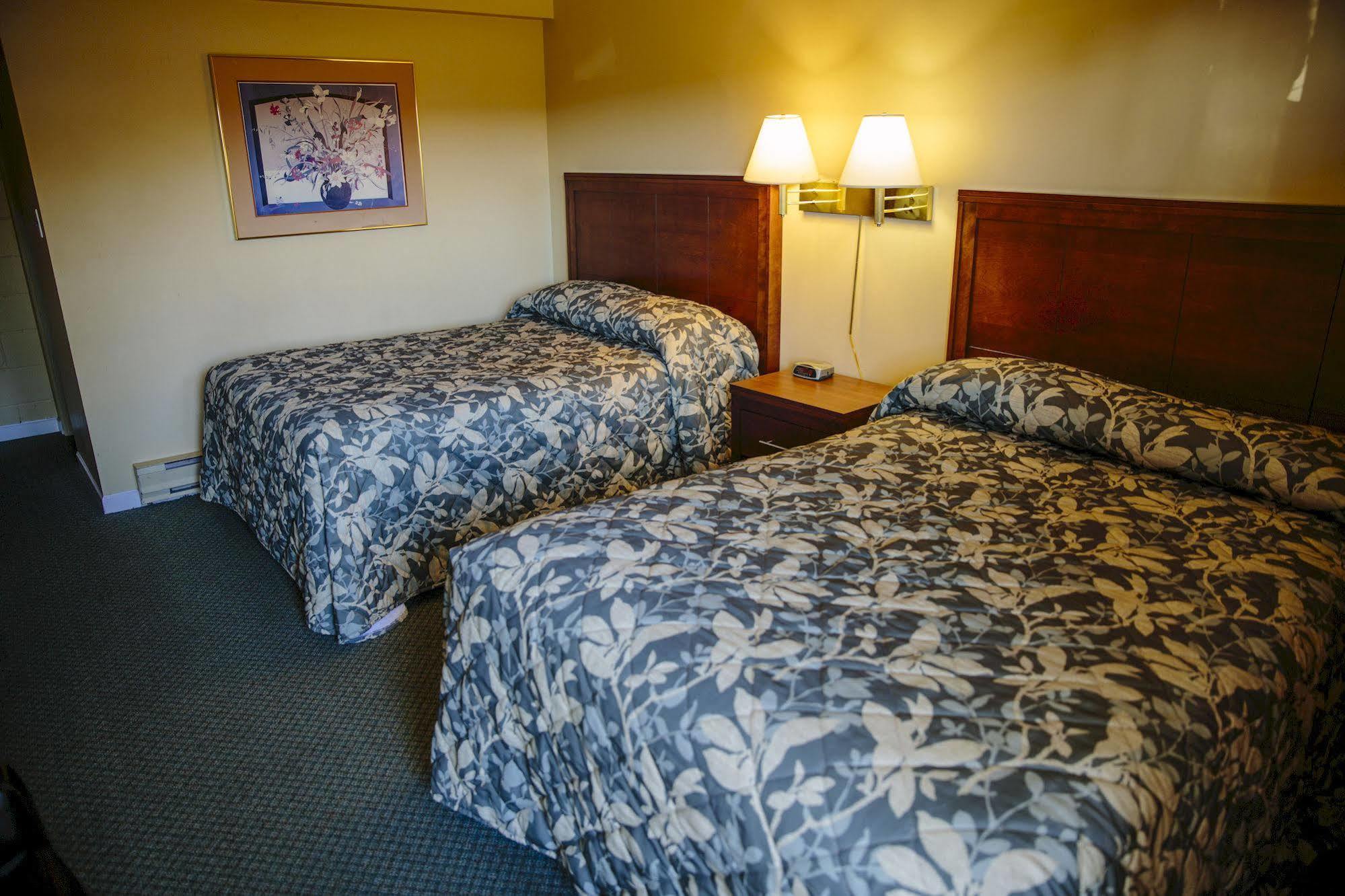 لانغلي Westward Inn & Suites المظهر الخارجي الصورة