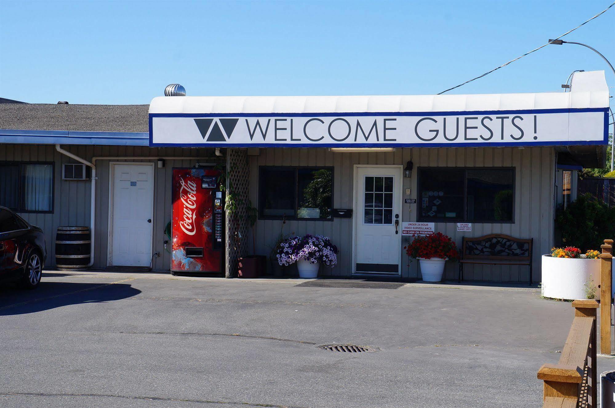 لانغلي Westward Inn & Suites المظهر الخارجي الصورة